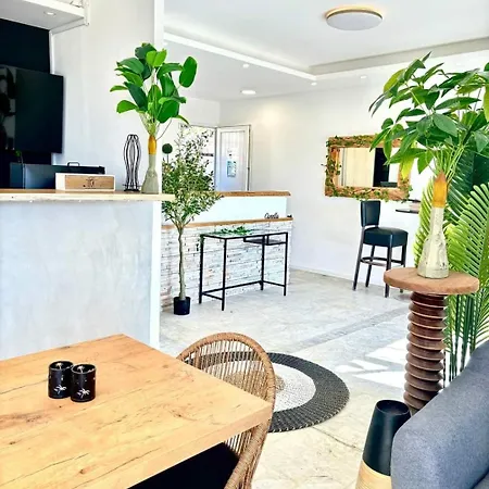 5 Apartment *